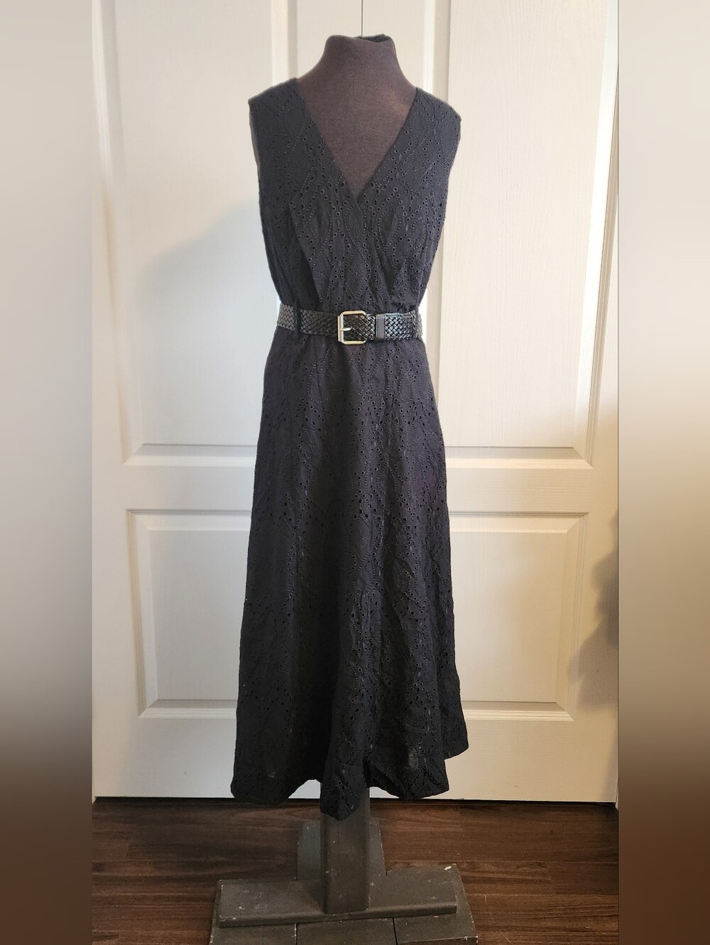 Karen Millen Eyelet Summer Dress Size 4 BELT NOT INCLUDED